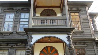 内部公開は水曜日のみ。