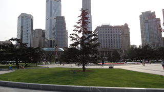 日本統治時代の歴史的建造物が残る