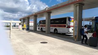 石垣島空港から離島フェリーターミナルまで直行バス