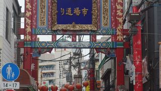 中華街を囲む門のひとつ