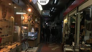 元町高架通商店街 (モトコー)