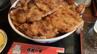 帯広駅近くで豚丼③（ぶたいち）
