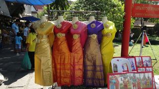 民族衣装を着て・・・