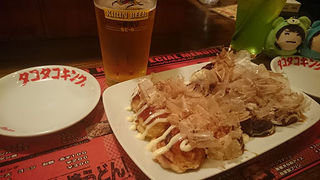 深夜までやっている楽しいお店です。