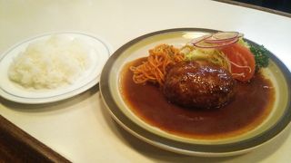 伝統的な洋食屋