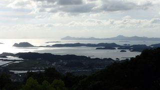 折り重なる島々の景色が美しい