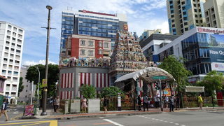 色鮮やかな装飾