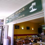 ビーチ沿いにあるベトナム料理のお店です