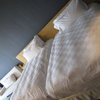 約51平米の客室と10平米のテラスがあります。