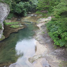 周辺は奇岩奇勝が沢山