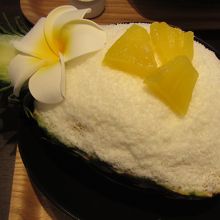 パイナップルのかき氷