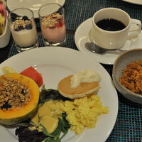 ２階のLYCHEE（ライチ）での朝食、バイキングで種類も豊富