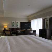 大きな窓で明るく、とても快適です