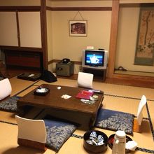 部屋は広く、ゆったり過ごせます。