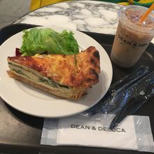 キッシュモーニングセット