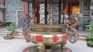 台北の”景福宮”は寺院なので・・・