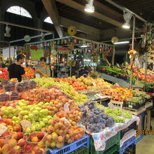 フルーツもよりどりみどり。