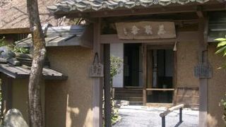 碑めぐりも楽しめる