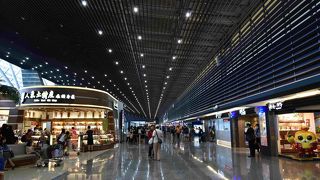 ターミナル１は狭い