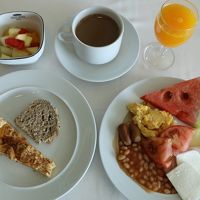 朝食
