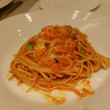 鯛のトマトクリームパスタ