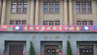 北門のそばに建っているため・・・