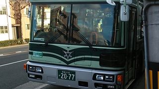12系統　大学前（同志社大学前）と三条京阪を結ぶ路線バスは日中１時間あたり７～８本と本数が多くて便利でした