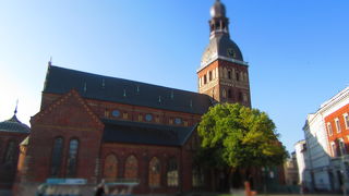 ステンドグラスが素晴らしいのです。