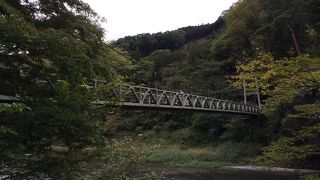 橋の上からの景色は爽快です