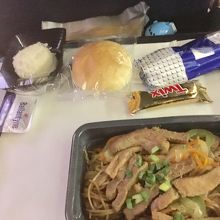 ポークヌードル（焼きそば？ビーフン？）