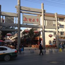 夜市の入口です