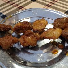 精品羊肉串10元/1本