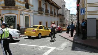 ウーバーもありますがタクシーも便利