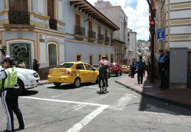 ウーバーもありますがタクシーも便利