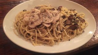 トリュフのパスタとデュクセルクリームのパスタ！キノコの共演(^ ^)