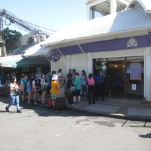 ウィークエンド マーケット (チャトゥチャック市場)