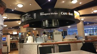 品川キッチン内のカフェ&バー