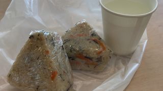 石垣空港でジューシー１２０円