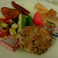 朝食ブッフェは打って変わってよかったです。