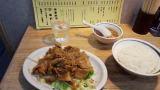 狭いがおいしい中華