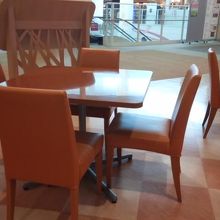 席はたくさんありました