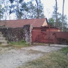 バスンダラ公園側入口