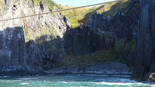涙のような水量