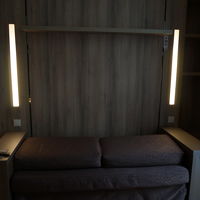 ここの壁を倒すとベッド