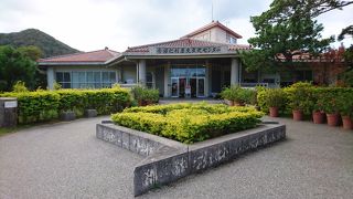 今帰仁村の歴史や生活を紹介する施設です。