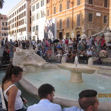 周囲に多くの人