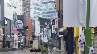 高級ショッピング街。