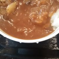 朝食は麦とろご飯のほか、カレーもありました