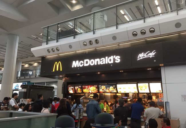 到着ロビーで一服