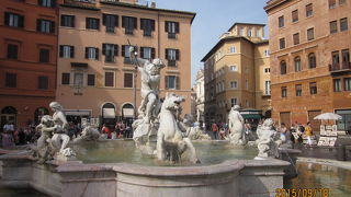 少し地味な印象